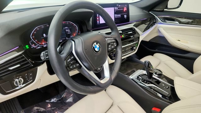 Used 2021 BMW 540i w/ Executive Package RWD image 46