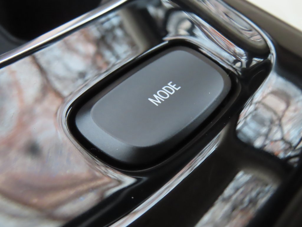 Used 2023 Buick Envision Avenir image 11