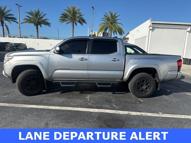 Used 2022 Toyota Tacoma SR5 image 2