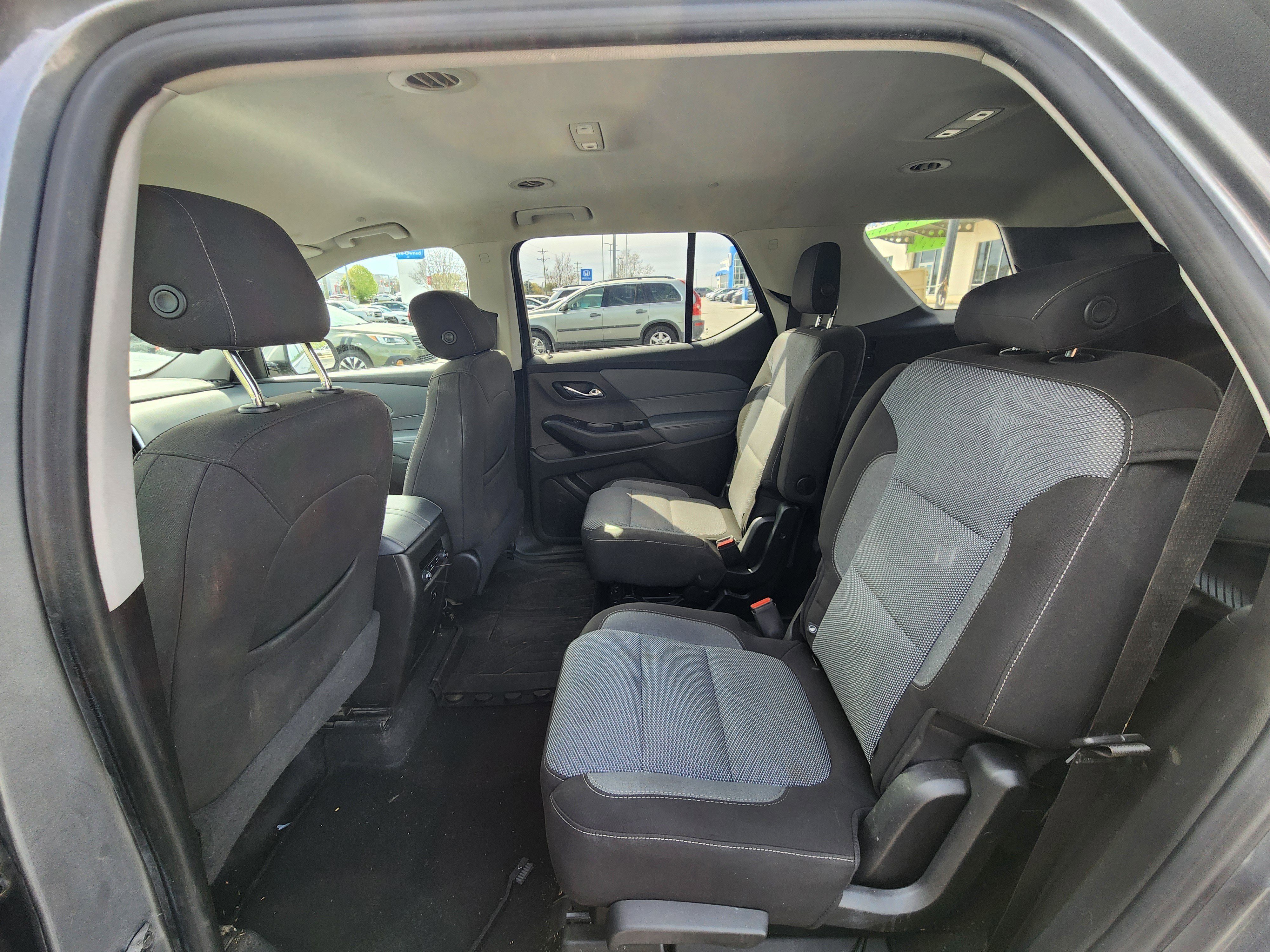 Used 2018 Chevrolet Traverse LT image 10