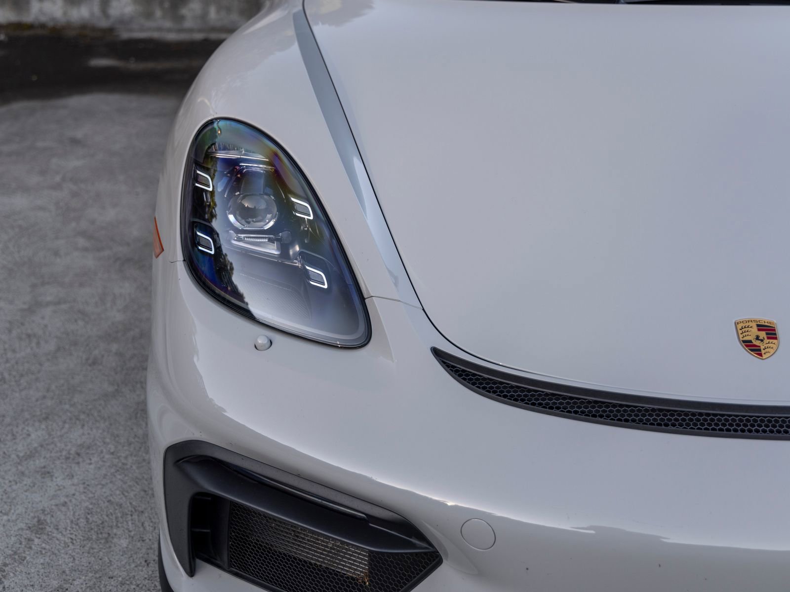 Used 2021 Porsche 718 Boxster Spyder RWD image 14
