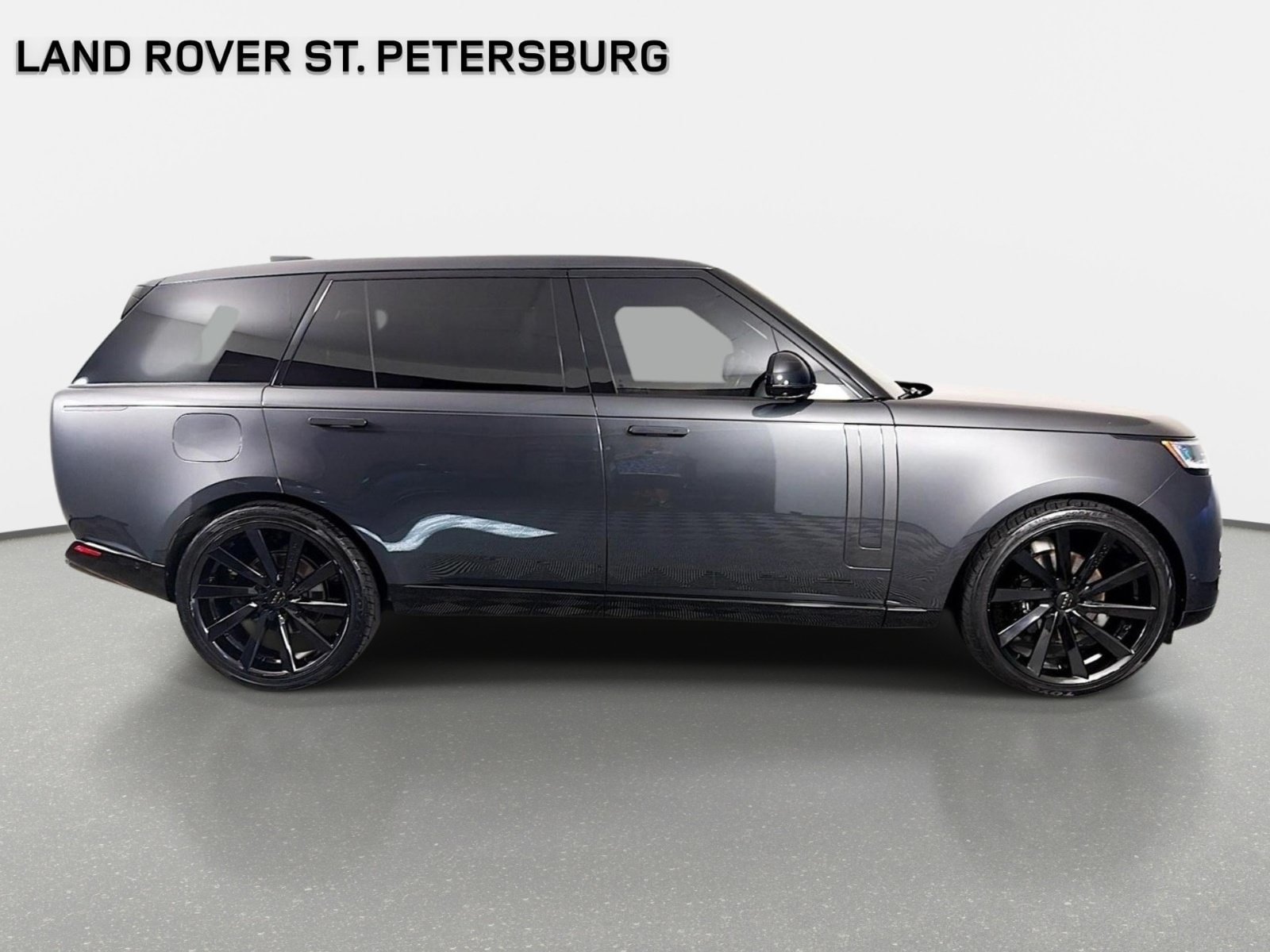 Used 2024 Land Rover Range Rover Long Wheelbase SE AWD/4WD image 4