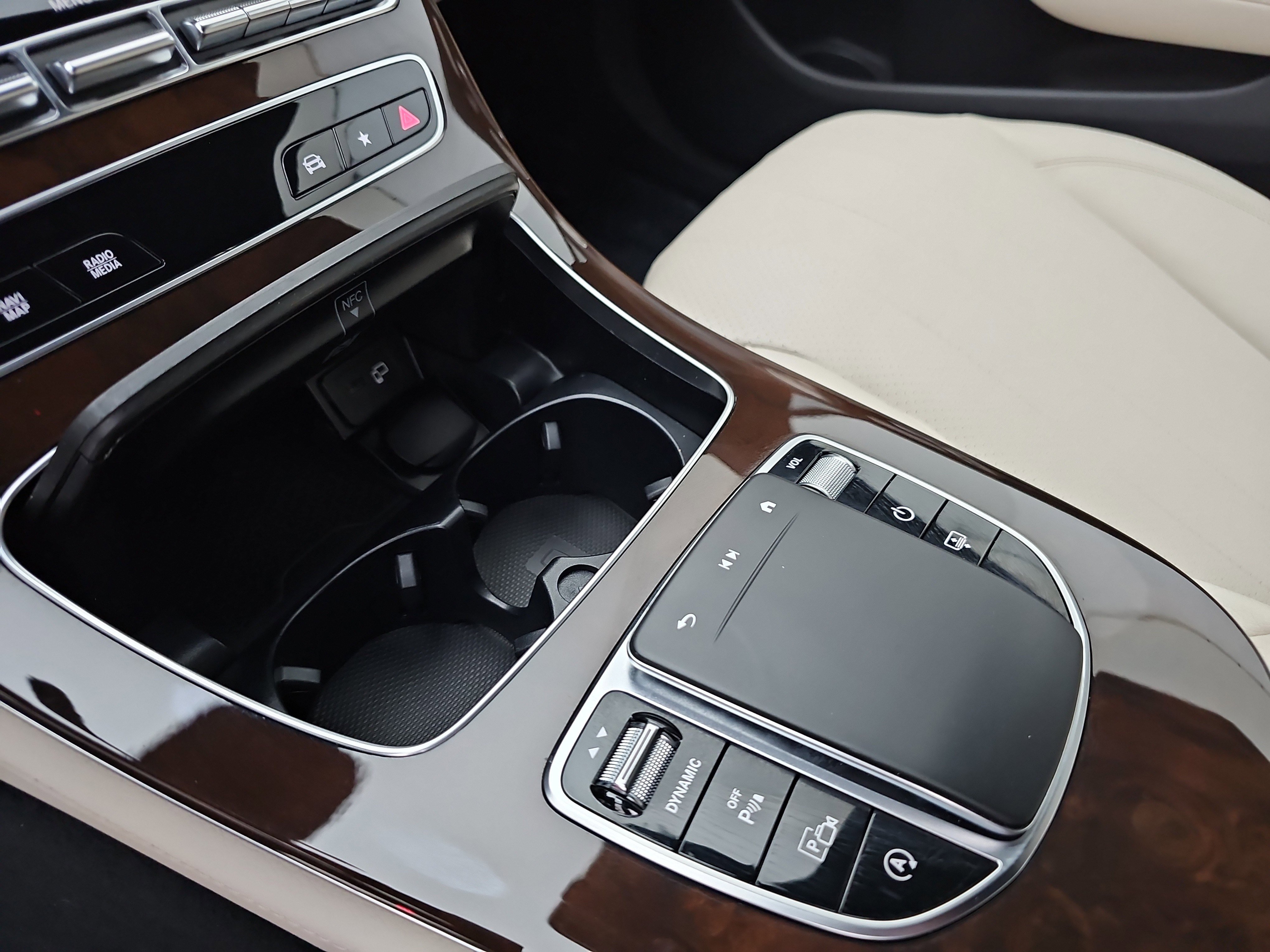 Certified 2023 Mercedes-Benz E 350 4MATIC Sedan image 35