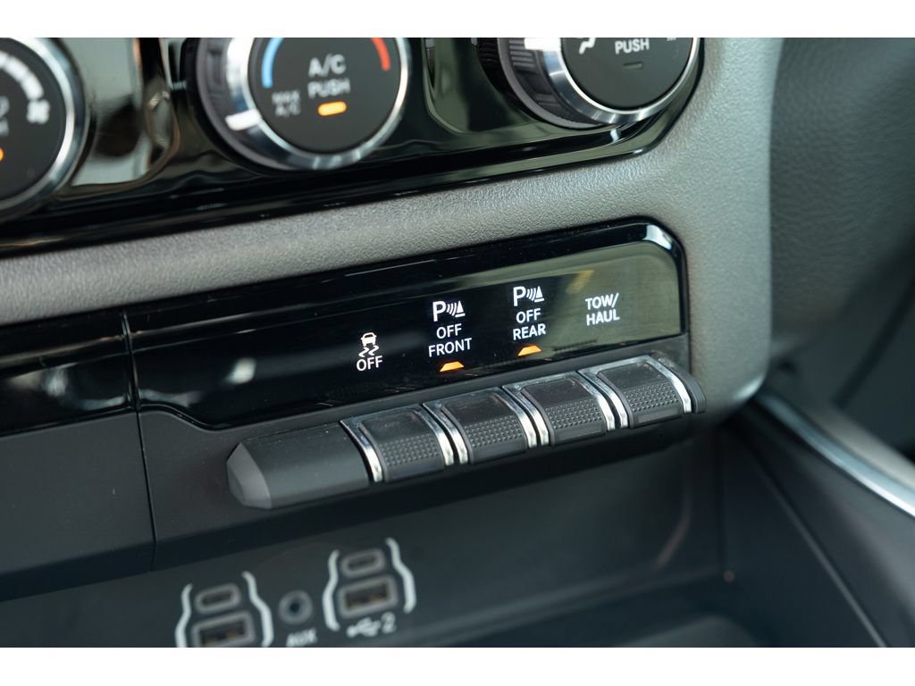 Used 2025 RAM 1500 Big Horn AWD/4WD image 28