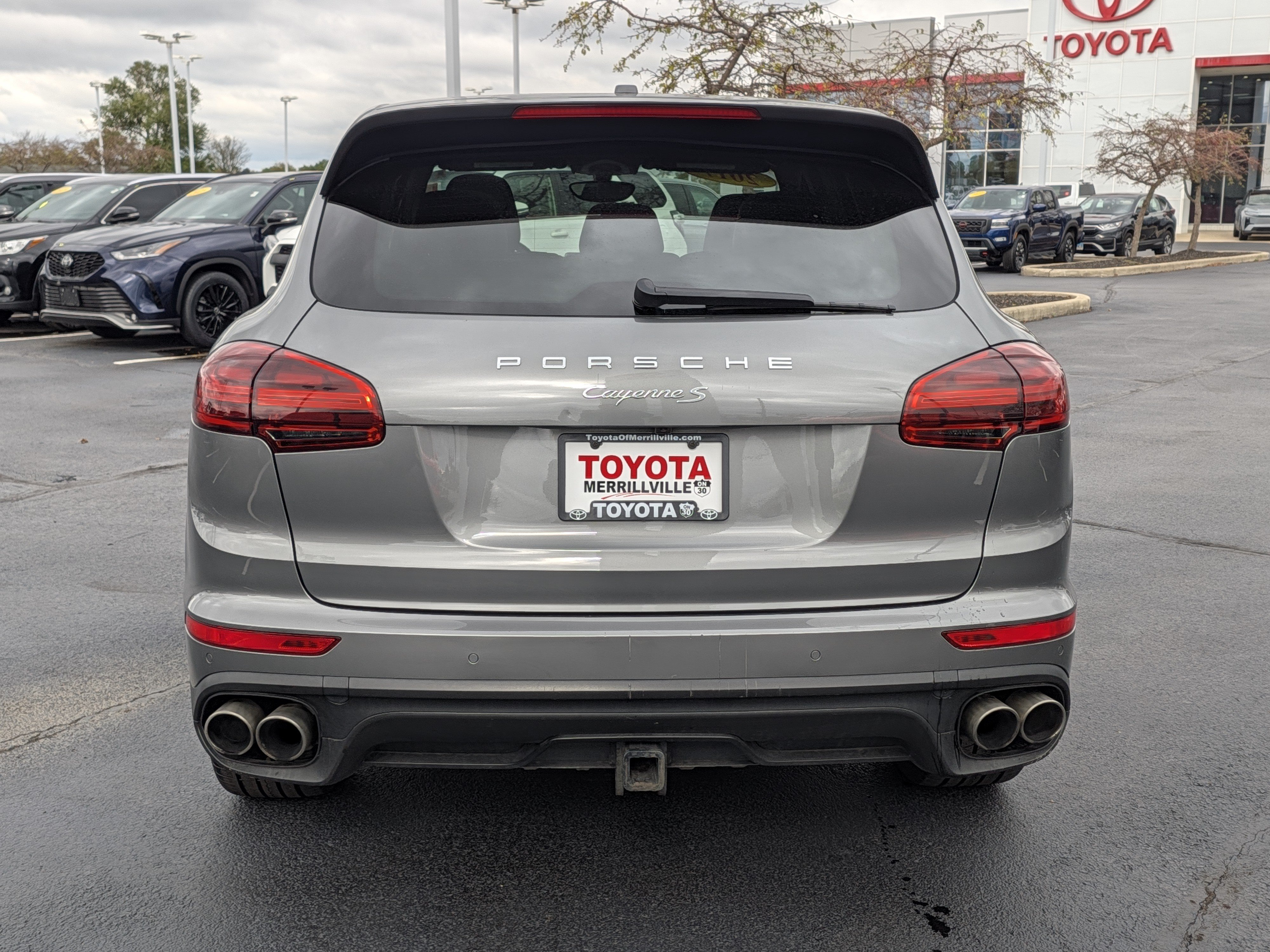 Used 2017 Porsche Cayenne S AWD/4WD image 7
