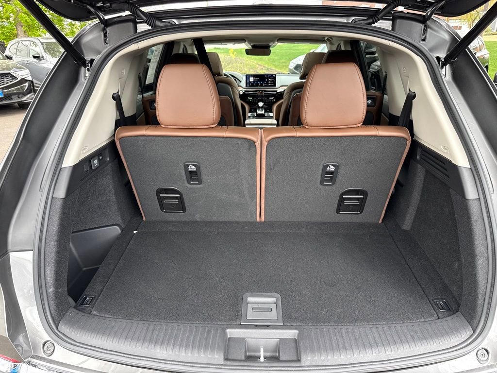 Certified 2026 Acura MDX w/ Technology Package AWD/4WD image 19