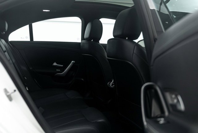 Used 2025 Mercedes-Benz CLA 250 image 17