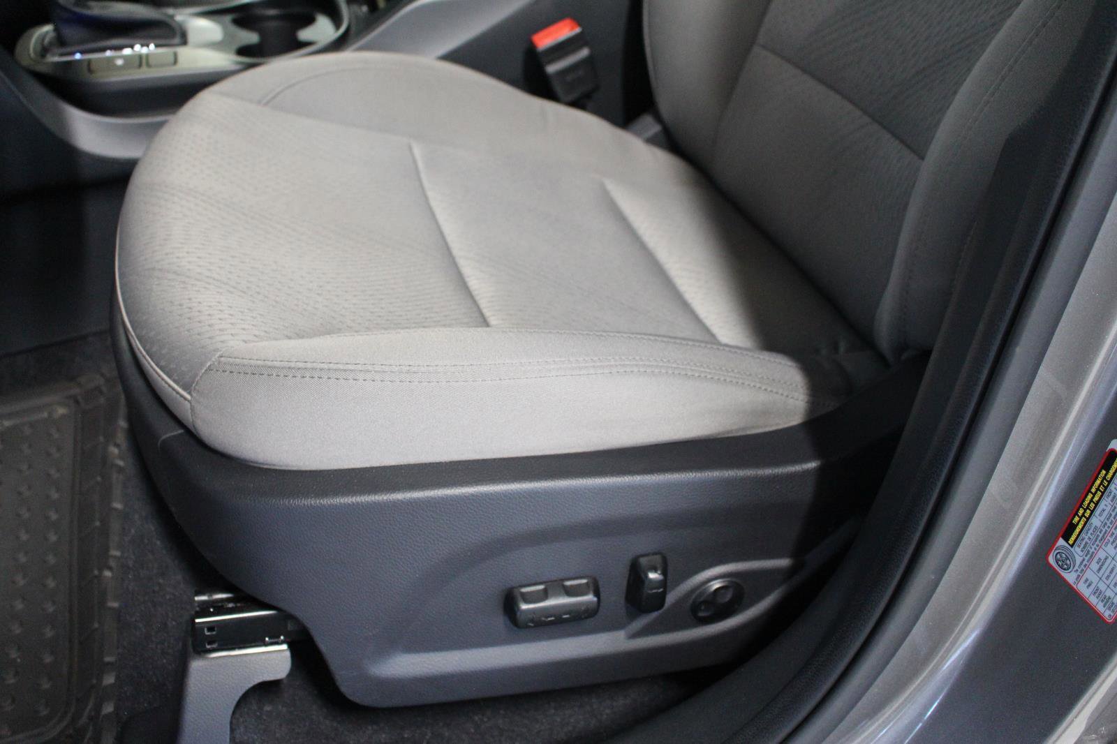 Used 2018 Hyundai Santa Fe Sport w/ 2.4L Value Package 02 image 29