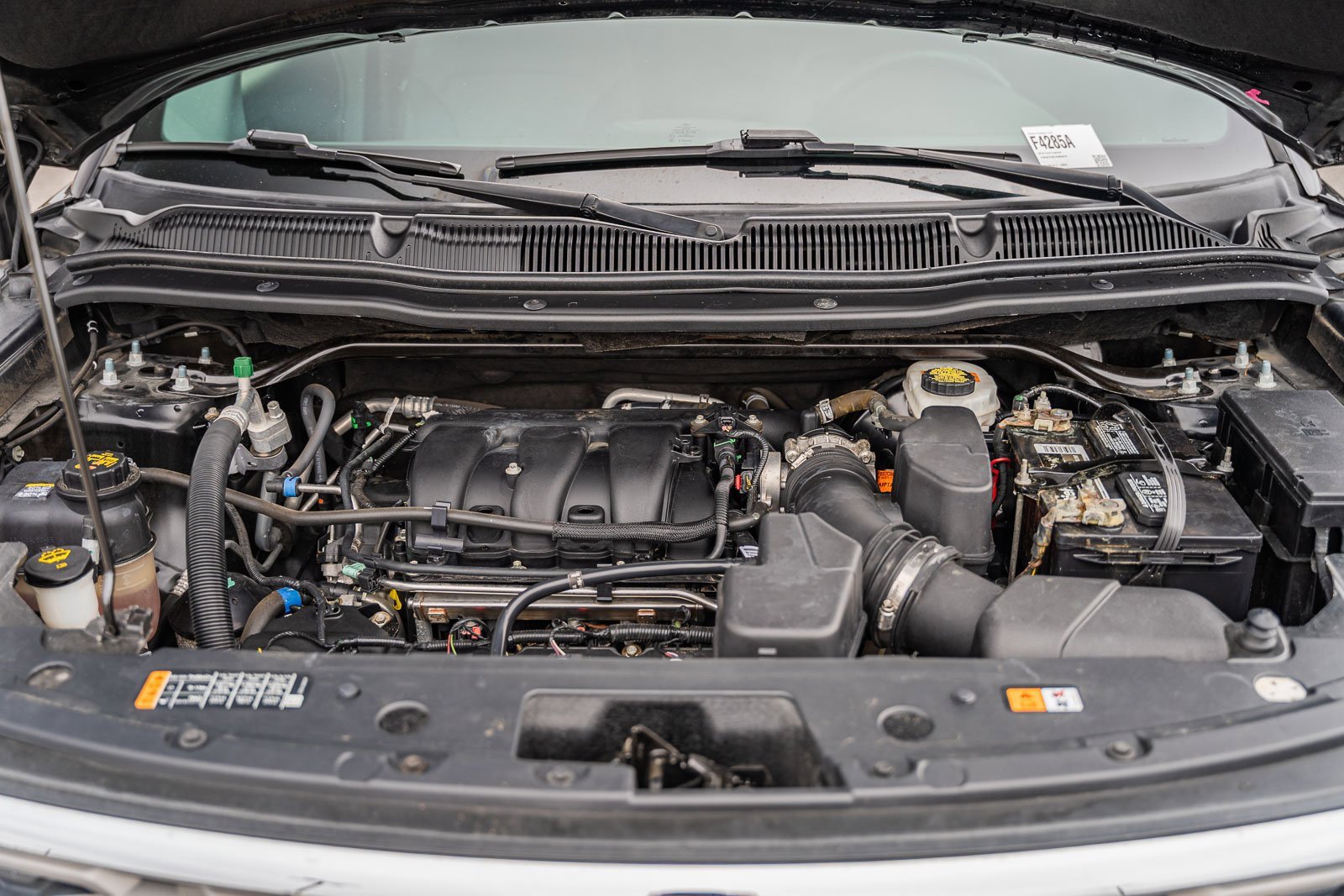 Certified 2018 Ford Explorer XLT w/ Equipment Group 202A image 21