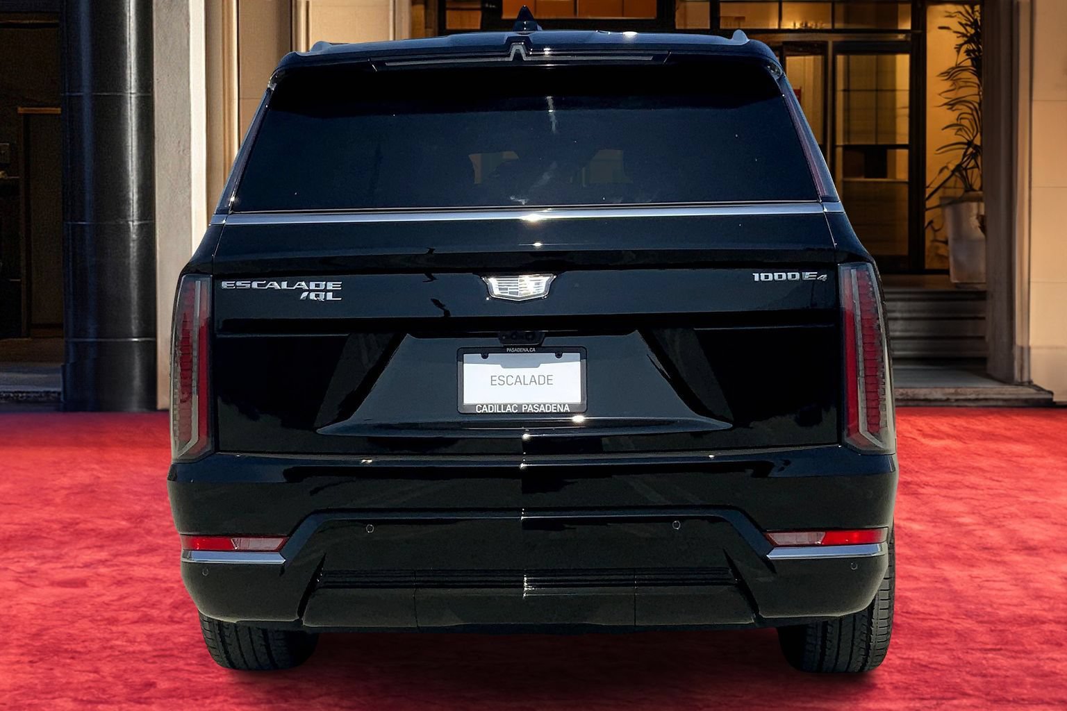 Used 2026 Cadillac Escalade IQL Luxury AWD/4WD image 5