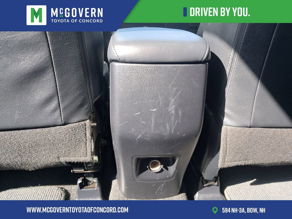 Used 2018 Toyota RAV4 SE AWD/4WD image 18