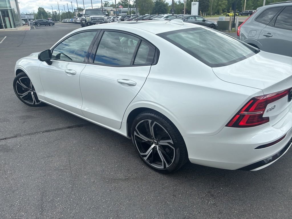 Used 2023 Volvo S60 B5 Core w/ Climate Package FWD image 5