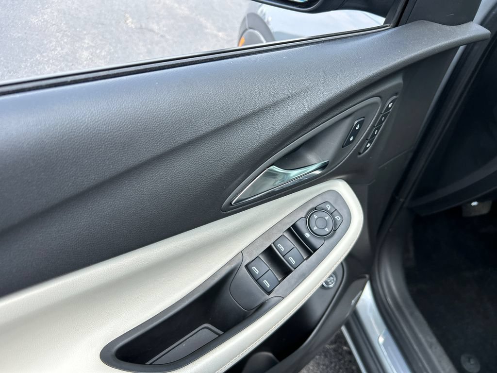 Certified 2024 Buick Encore GX Avenir w/ Avenir Technology Package FWD image 16