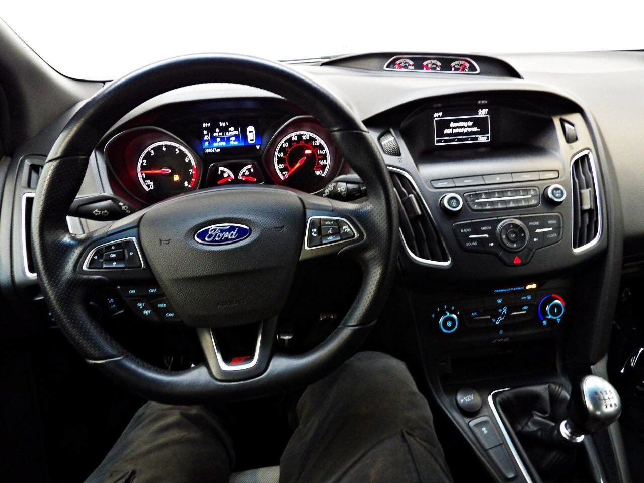Used 2018 Ford Focus ST FWD image 17