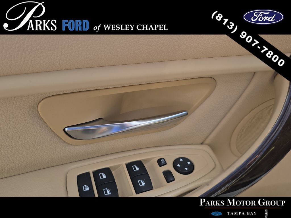 Used 2015 BMW 320i Sedan RWD image 16