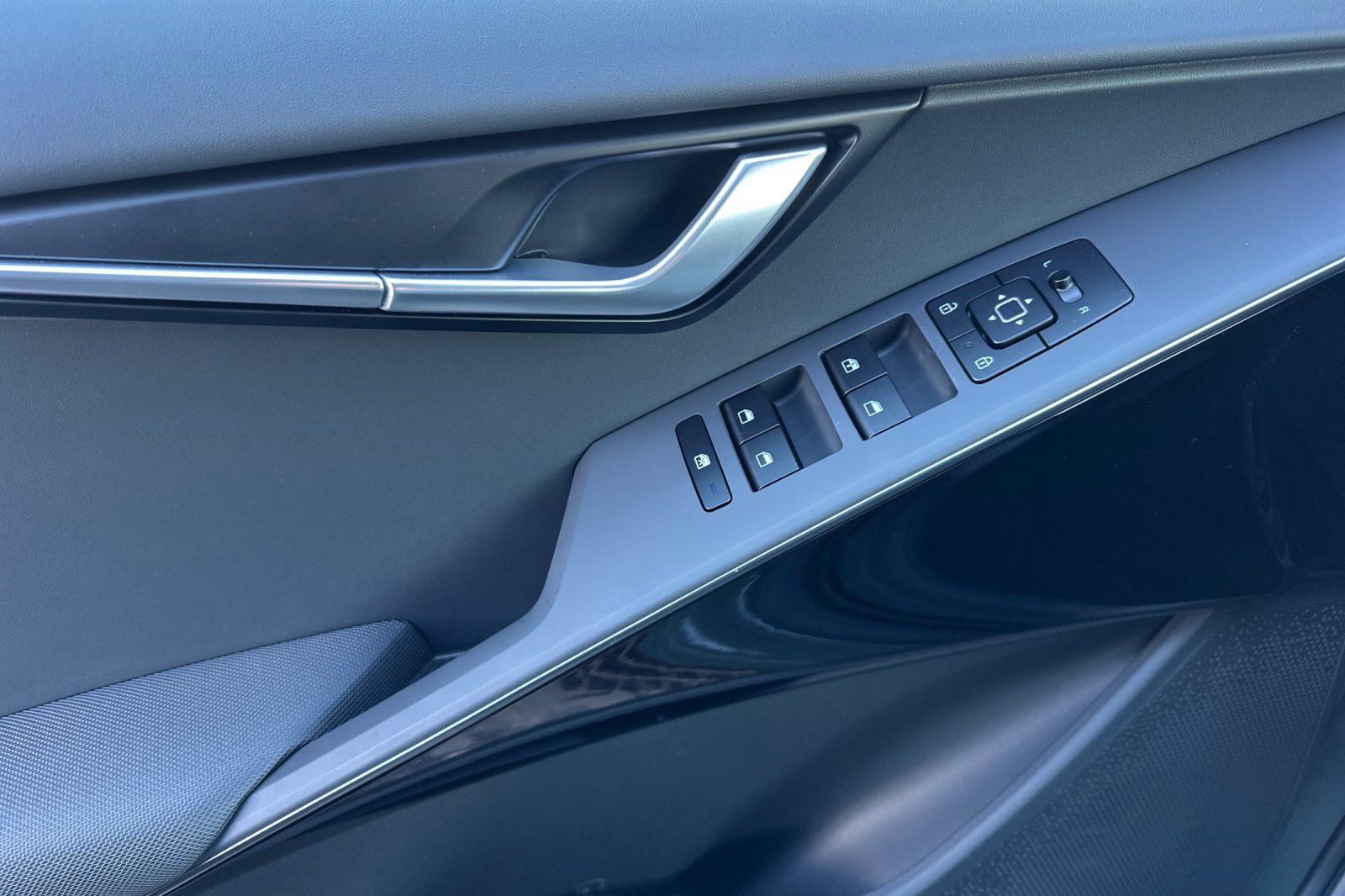 New 2026 Kia Niro Wind image 11