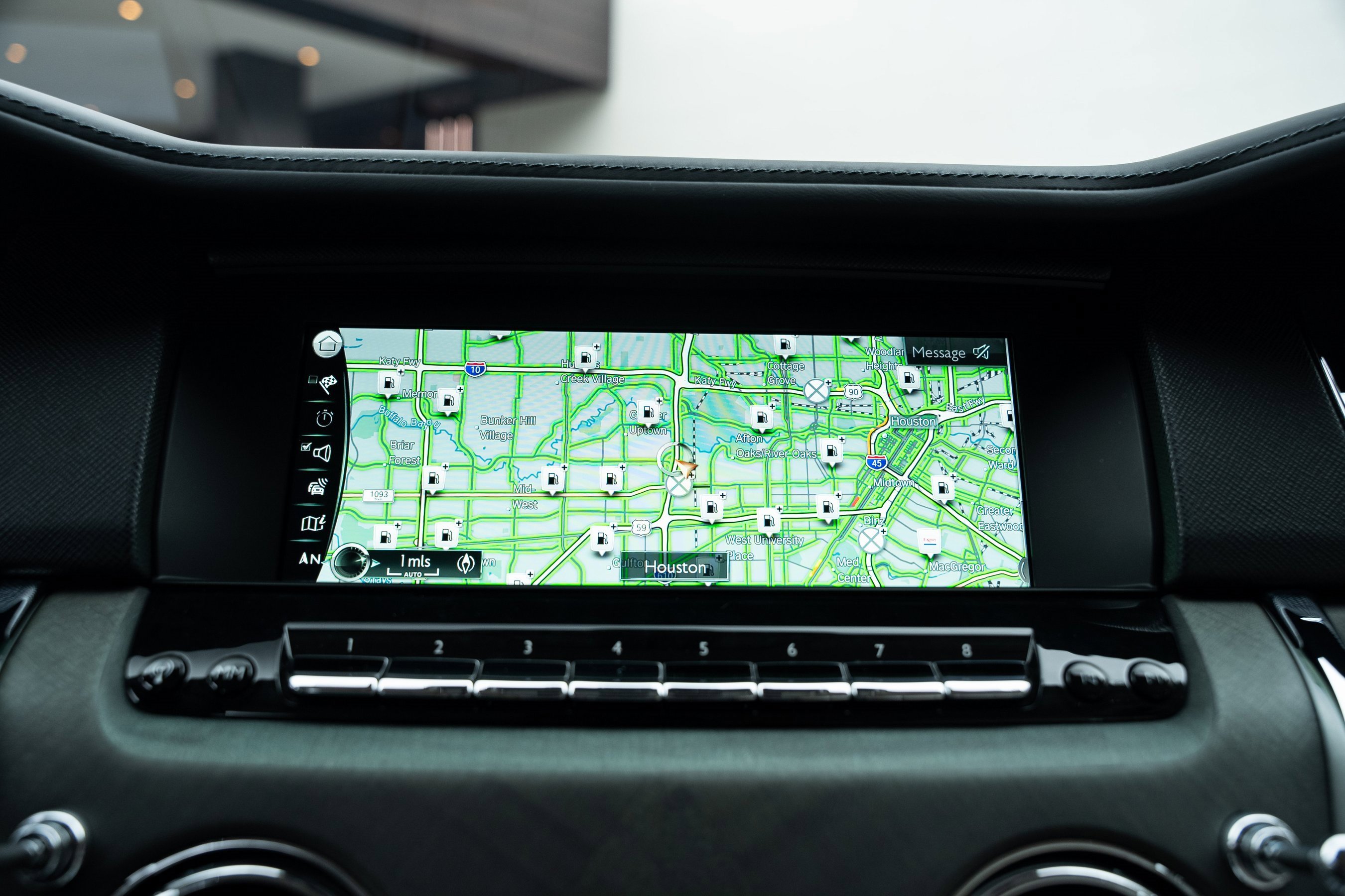 Used 2023 Rolls-Royce Cullinan w/ Cullinan Package image 37
