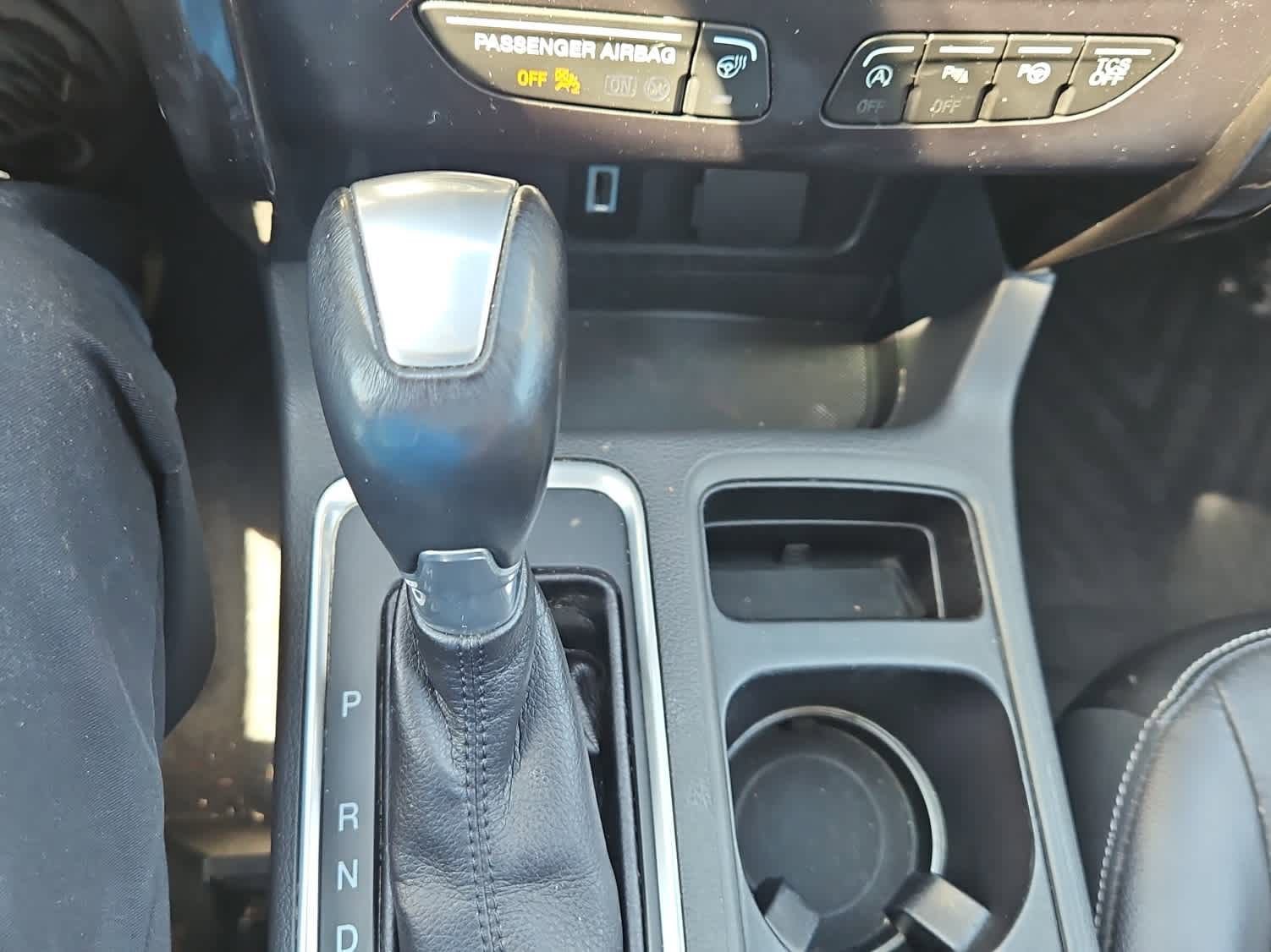 Used 2017 Ford Escape Titanium image 17