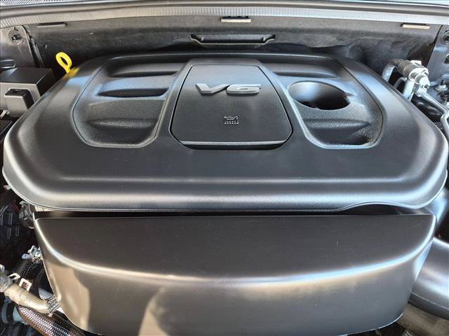 Used 2017 Jeep Grand Cherokee Trailhawk AWD/4WD image 22