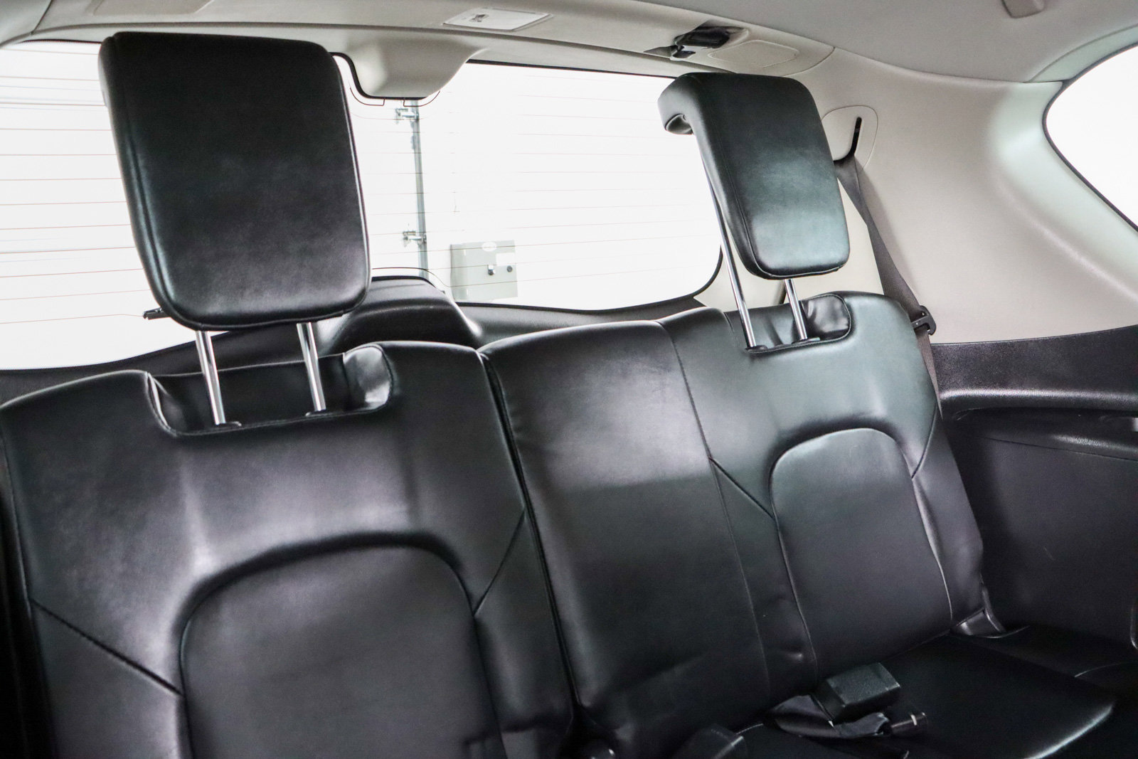 Used 2023 INFINITI QX80 Luxe w/ Cargo Package image 32