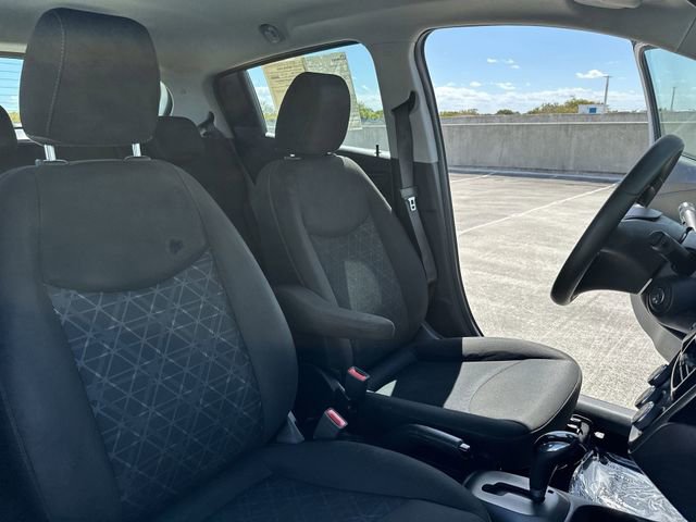 Used 2021 Chevrolet Spark LT image 27