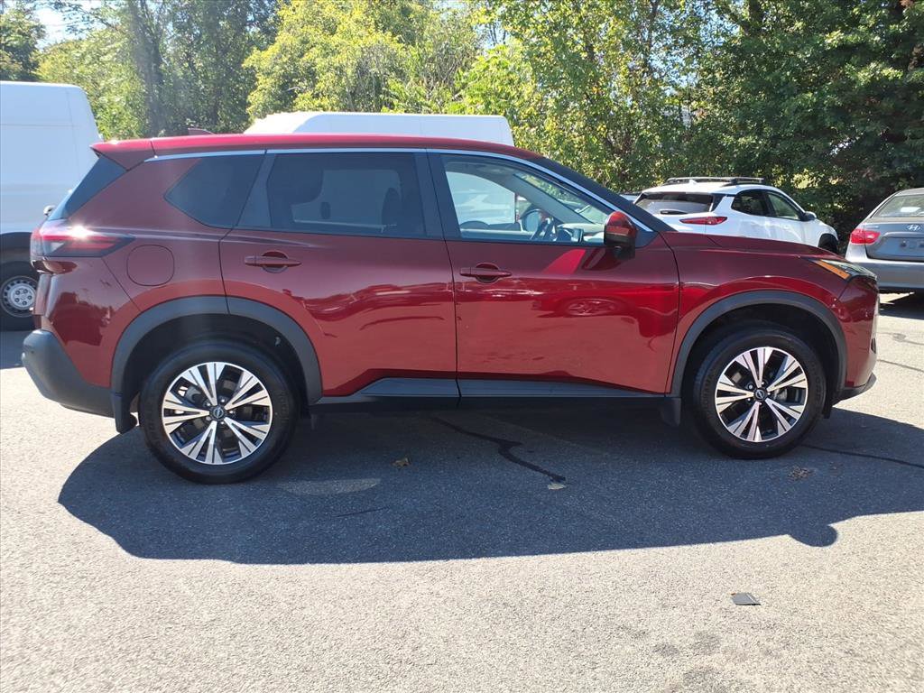 Used 2022 Nissan Rogue SV image 6