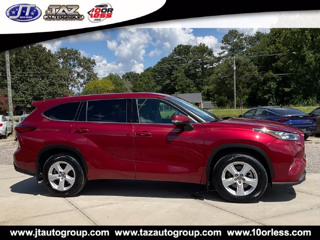 Used 2020 Toyota Highlander LE AWD/4WD image 8
