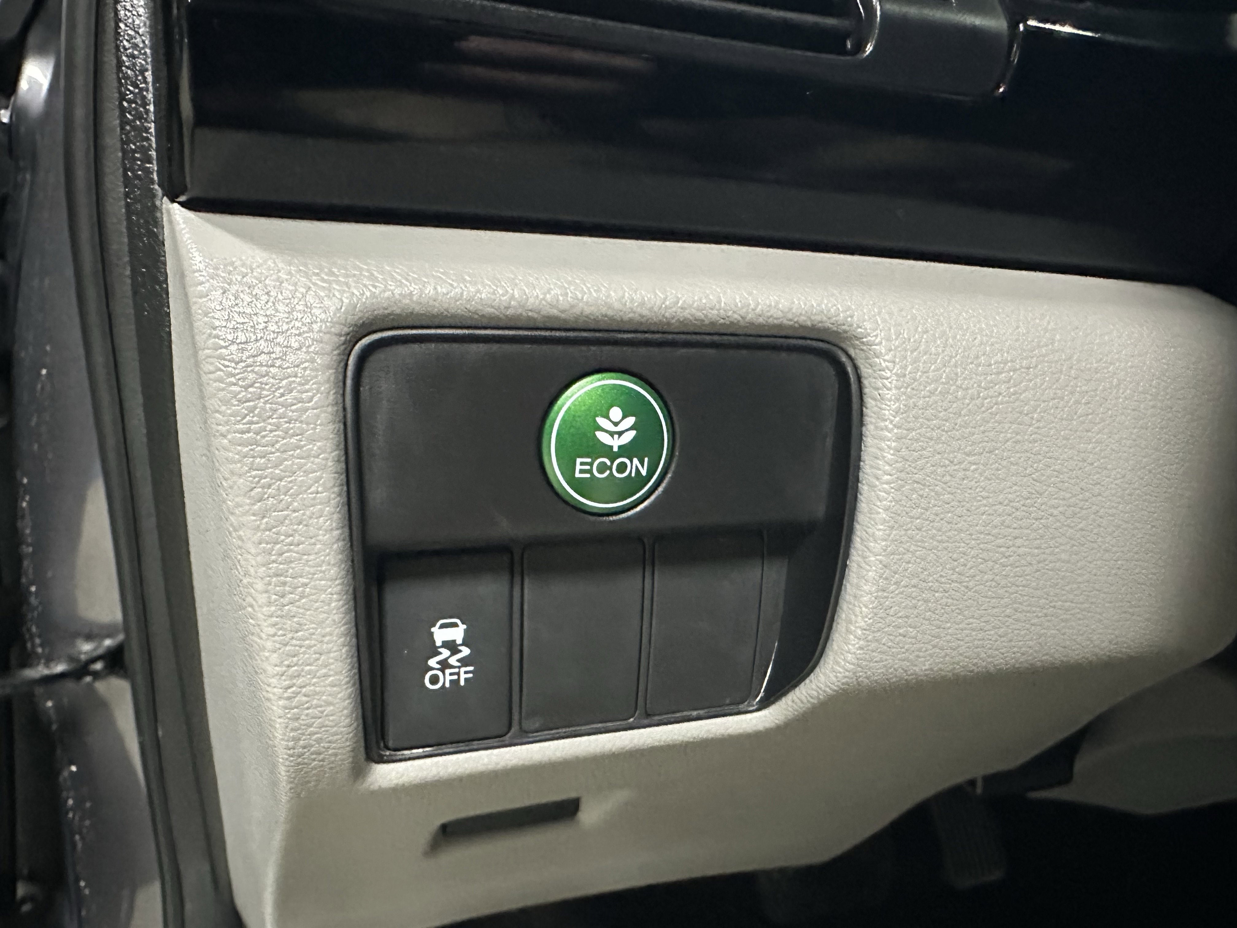 Used 2017 Honda Accord LX image 15