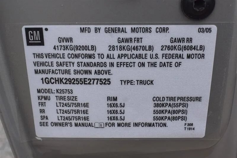 Used 2005 Chevrolet Silverado 2500 LT w/ Heavy-Duty Power Package AWD/4WD image 29