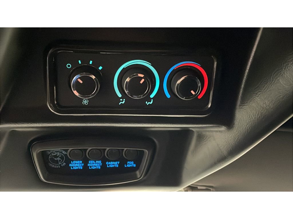 Used 2025 GMC Savana 2500 w/ Driver Convenience Package RWD image 14