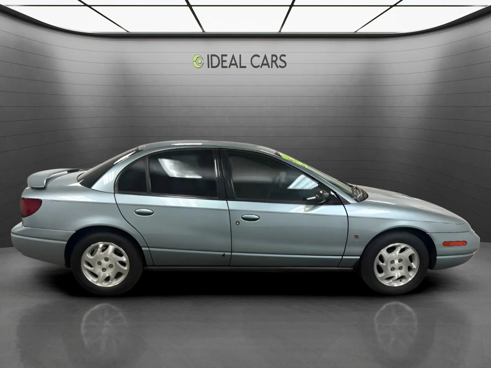 Used 2002 Saturn S-Series SL2 w/ SL2 Option Pkg 2 FWD image 4