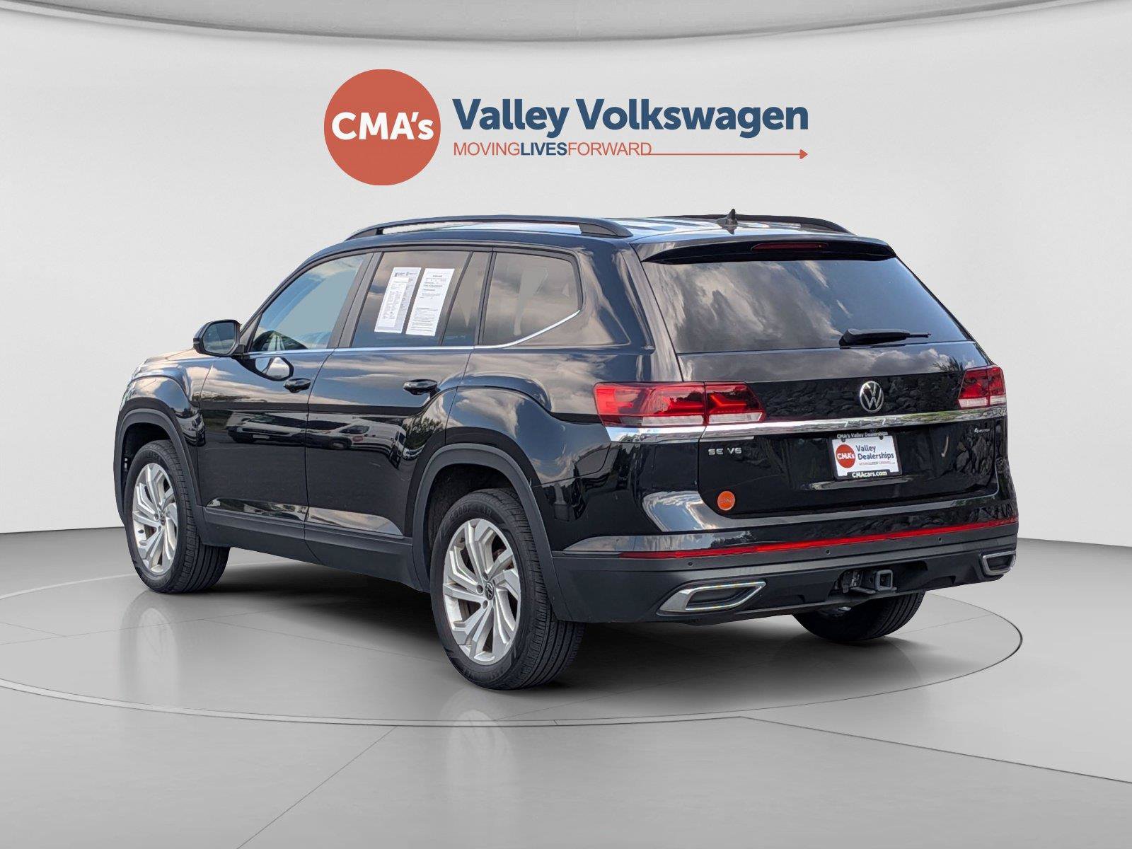 Used 2023 Volkswagen Atlas SE AWD/4WD image 3