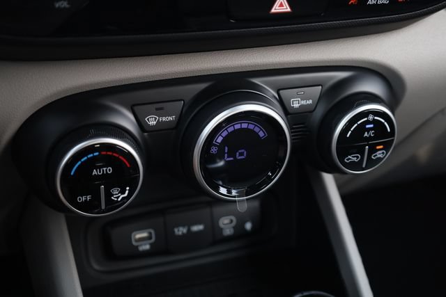 New 2026 Hyundai Venue SEL FWD image 18