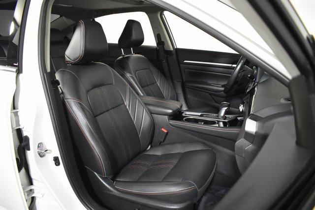 Certified 2024 Nissan Altima 2.5 SR w/ SR Premium Package image 34