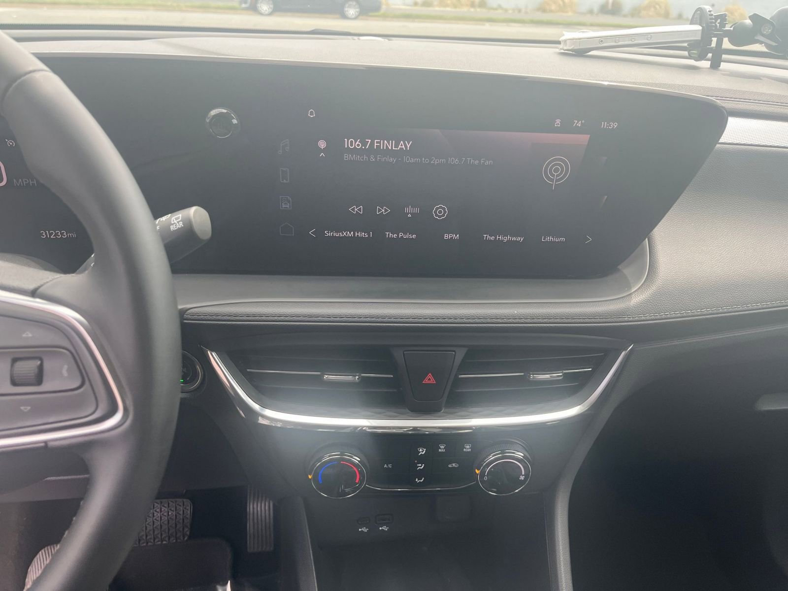 Used 2025 Buick Encore GX Preferred FWD image 17
