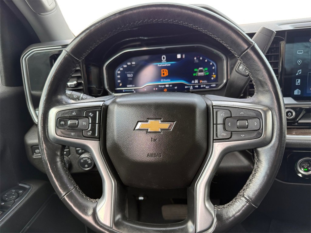 Used 2022 Chevrolet Silverado 1500 LT image 12