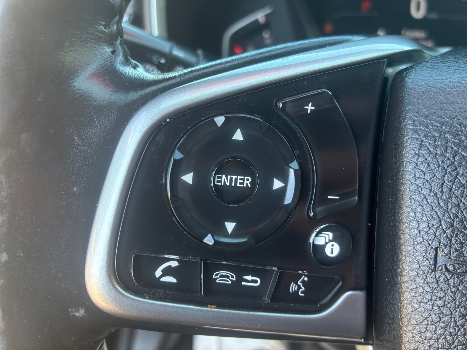 Used 2020 Honda CR-V Touring image 20