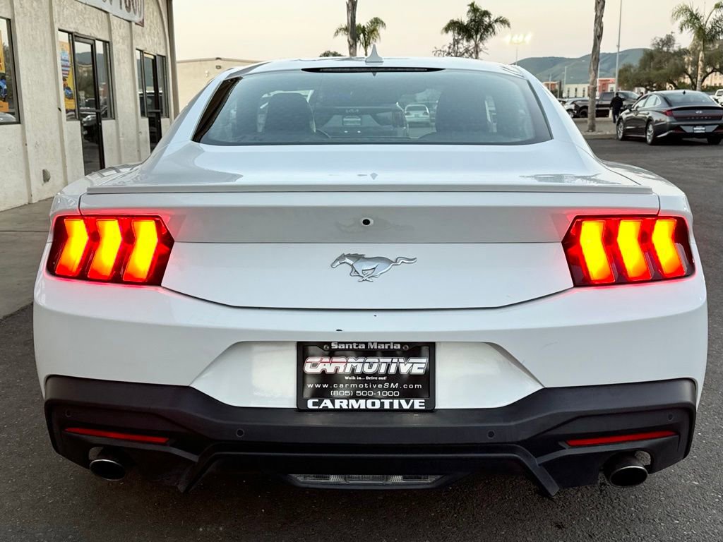 Used 2024 Ford Mustang Premium RWD image 5