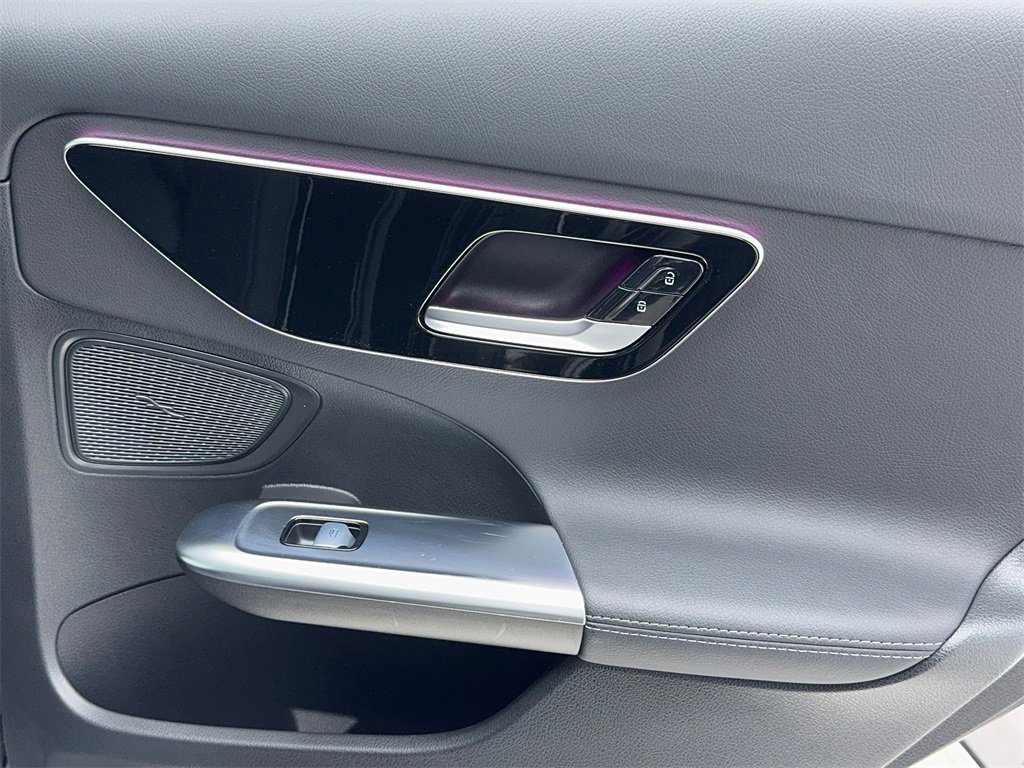 Used 2025 Mercedes-Benz C 300 Sedan image 52