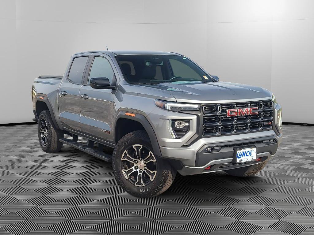 Used 2024 GMC Canyon AT4 w/ AT4 Premium Package AWD/4WD image 5