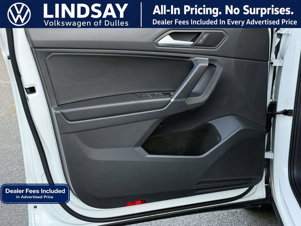 Used 2020 Volkswagen Tiguan SE R-Line w/ 3rd Row Seat Package AWD/4WD image 9