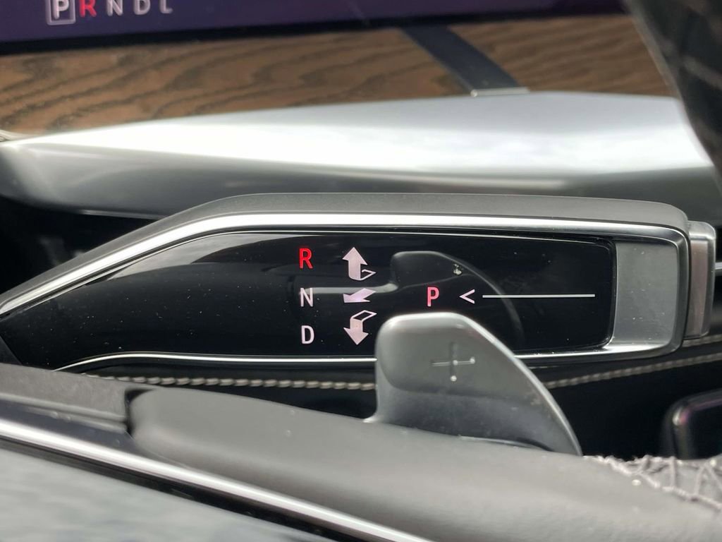 Certified 2025 Cadillac Escalade ESV Sport Platinum image 28