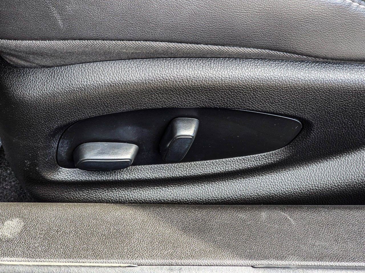 Certified 2023 Chevrolet Camaro LT w/ Technology Package image 19