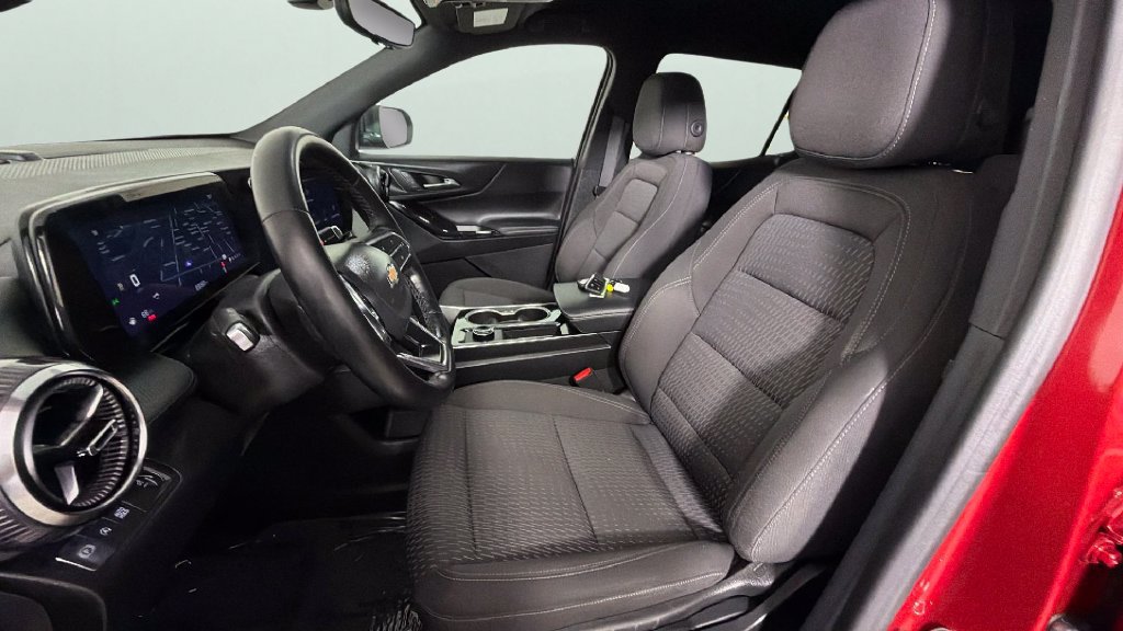 Certified 2026 Chevrolet Equinox LT w/ Safety and Technology Package FWD image 18