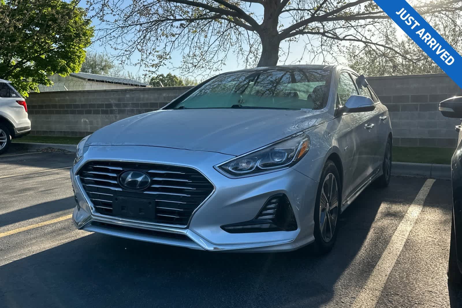 Used 2018 Hyundai Sonata Limited w/ Ultimate Package 02