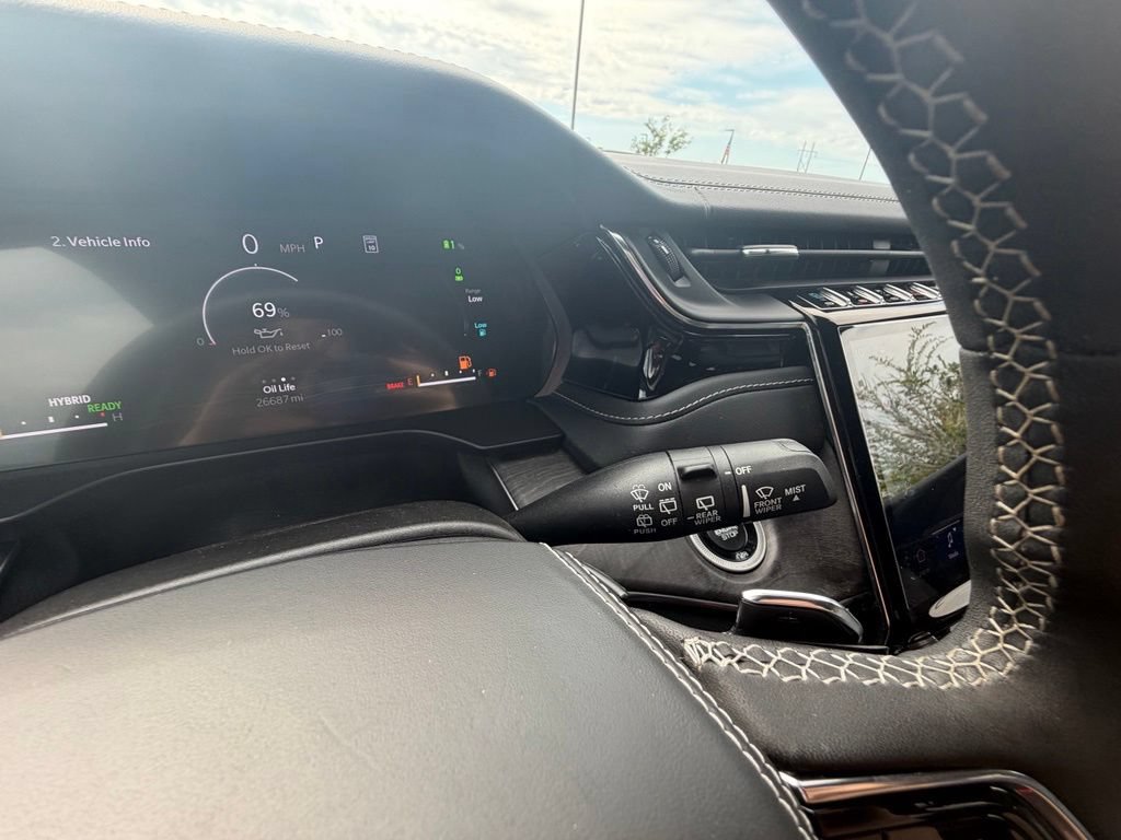 Used 2022 Jeep Grand Cherokee Overland AWD/4WD image 51