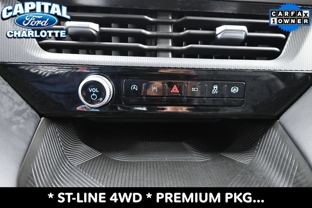 Used 2026 Ford Explorer ST-Line w/ ST-Line Street Pack AWD/4WD image 17