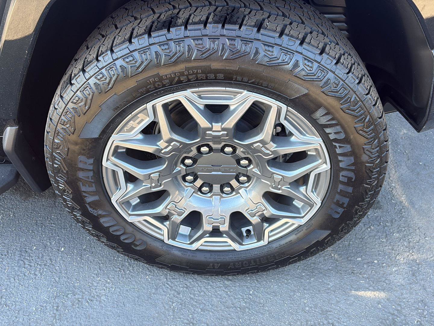 Used 2025 GMC Hummer EV 3X AWD/4WD image 25
