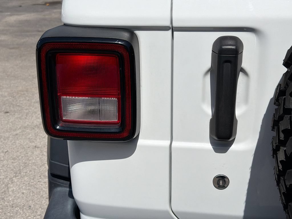 Used 2020 Jeep Wrangler Unlimited Sport AWD/4WD image 10