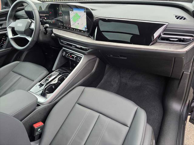 Certified 2025 Audi Q5 Premium w/ Premium Plus AWD/4WD image 10